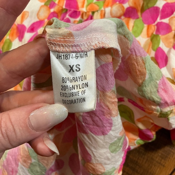 THML Multicolor Abstract Floral Ruffle Sleeve Blouse Women’s XS - Picture 4 of 6